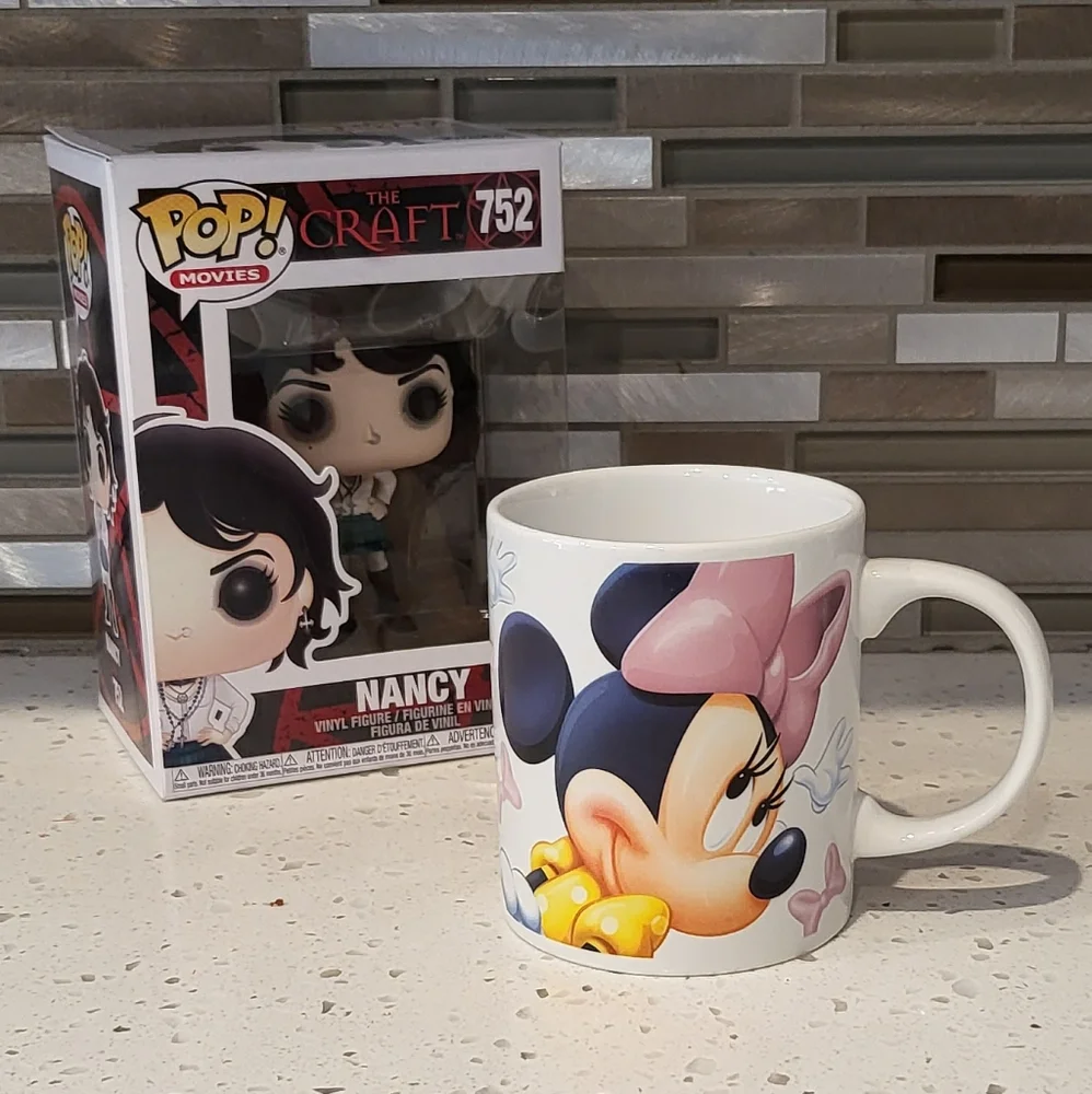 Minnie Mouse Mug - Picture 1 of 2